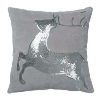 18"x18" Sparkling Deer Pillow